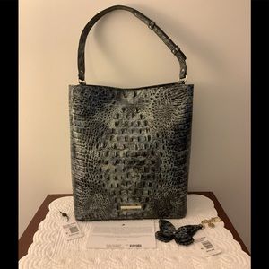 Brahmin Large Amelia w/ Butterfly Keyring Glacier